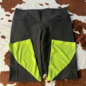 Nike capri leggings!